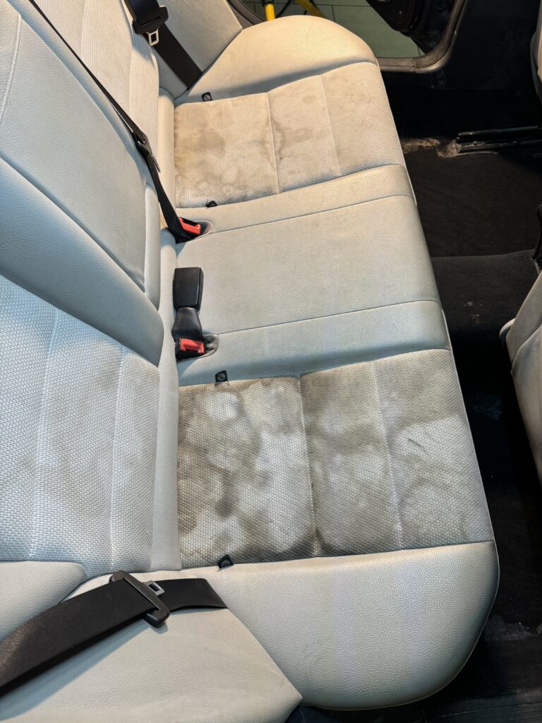 Sedile auto sporco - Clean Car